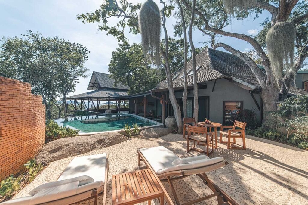 ROCKTOP POOL VILLA (1 OR 2 BEDROOMS)